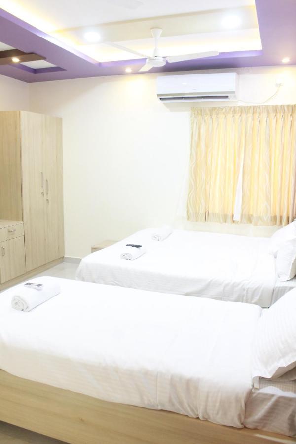 Hotel Jfive Residency Chennai Esterno foto