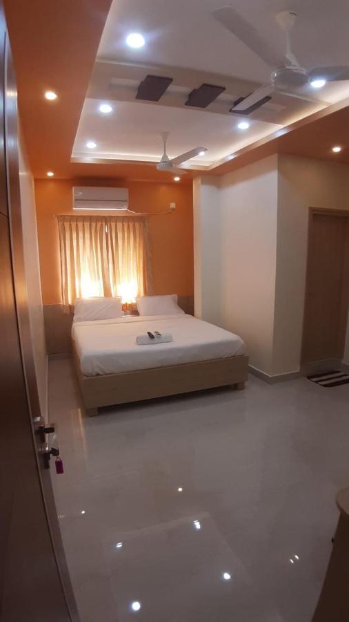 Hotel Jfive Residency Chennai Esterno foto